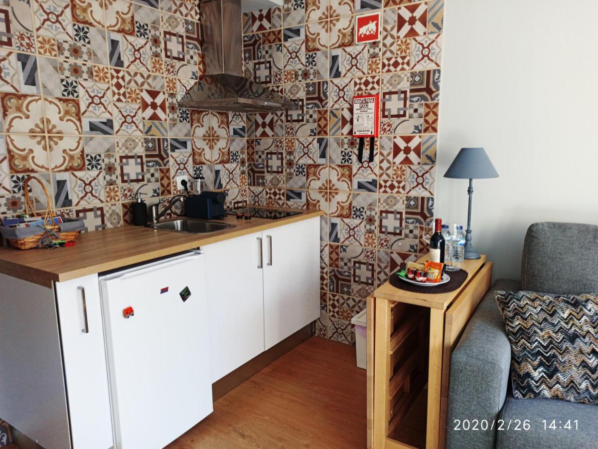 Red Wings Trindade Apartments Porto Exterior photo